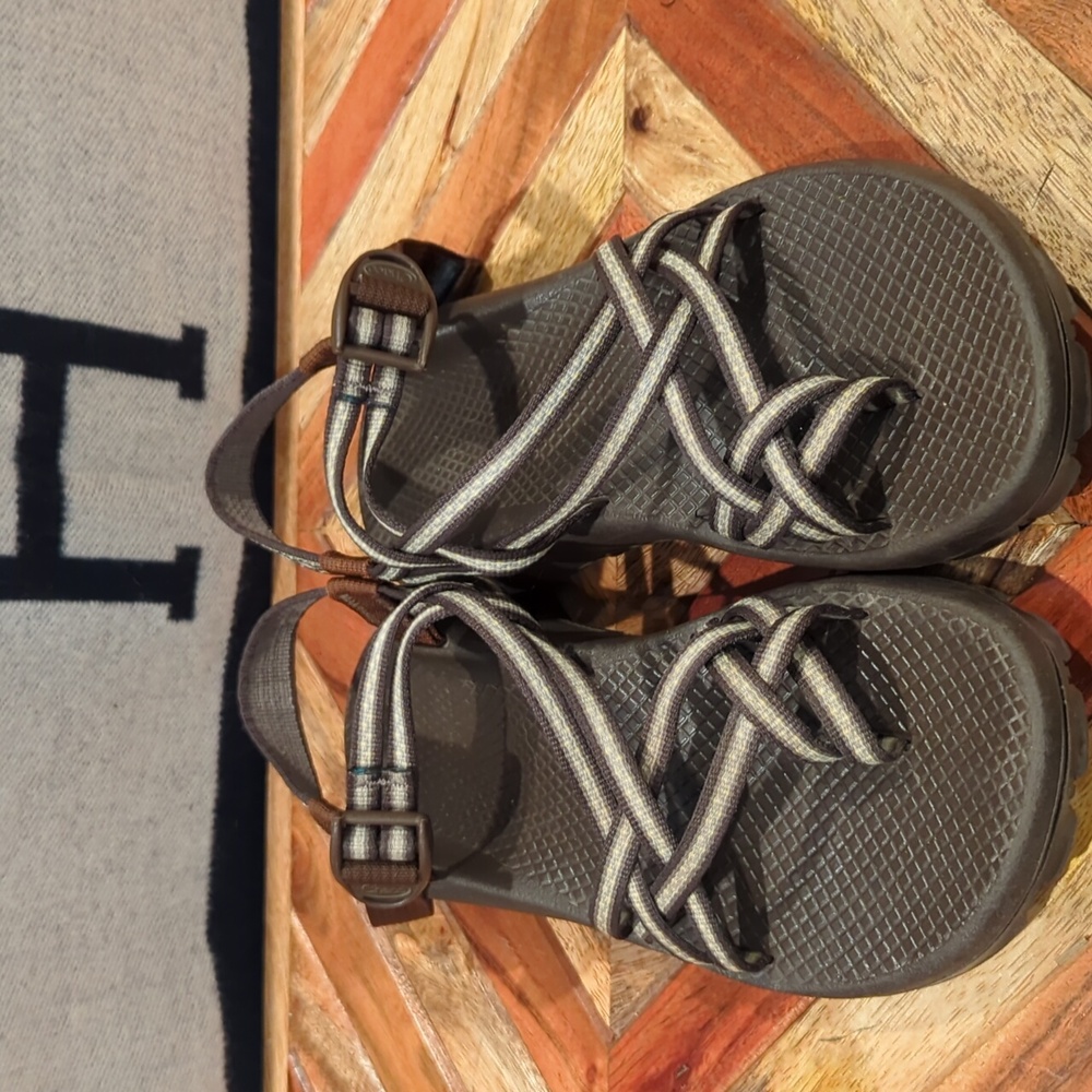 Chaco Womens Vibram Sandals size 8